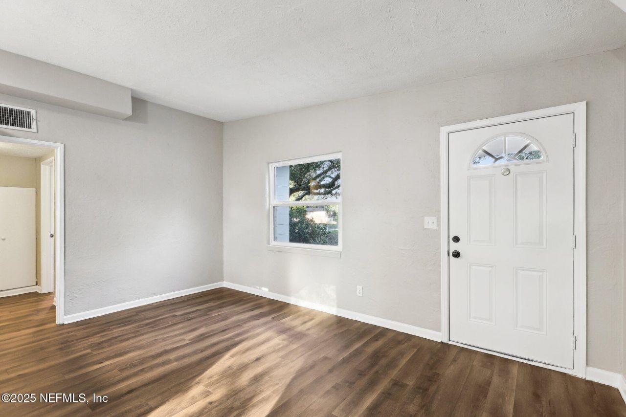 1268 King Arthur Road, Jacksonville, FL 32211 Photo
