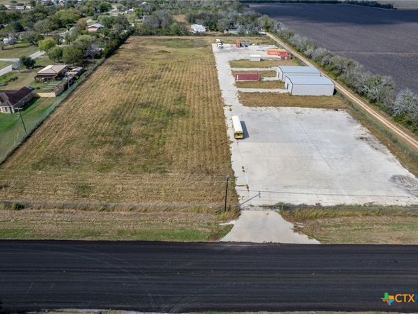 5268 State Highway 35, Port Lavaca, TX 77979