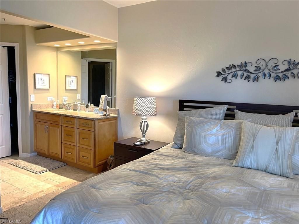 13010 Amberley Ct, Unit 205, Bonita Springs, FL 34135 Photo