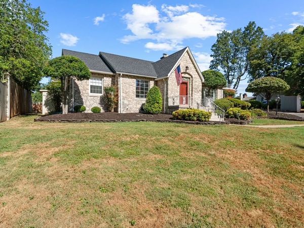 1937 Nashville Road, Bowling Green, KY 42101