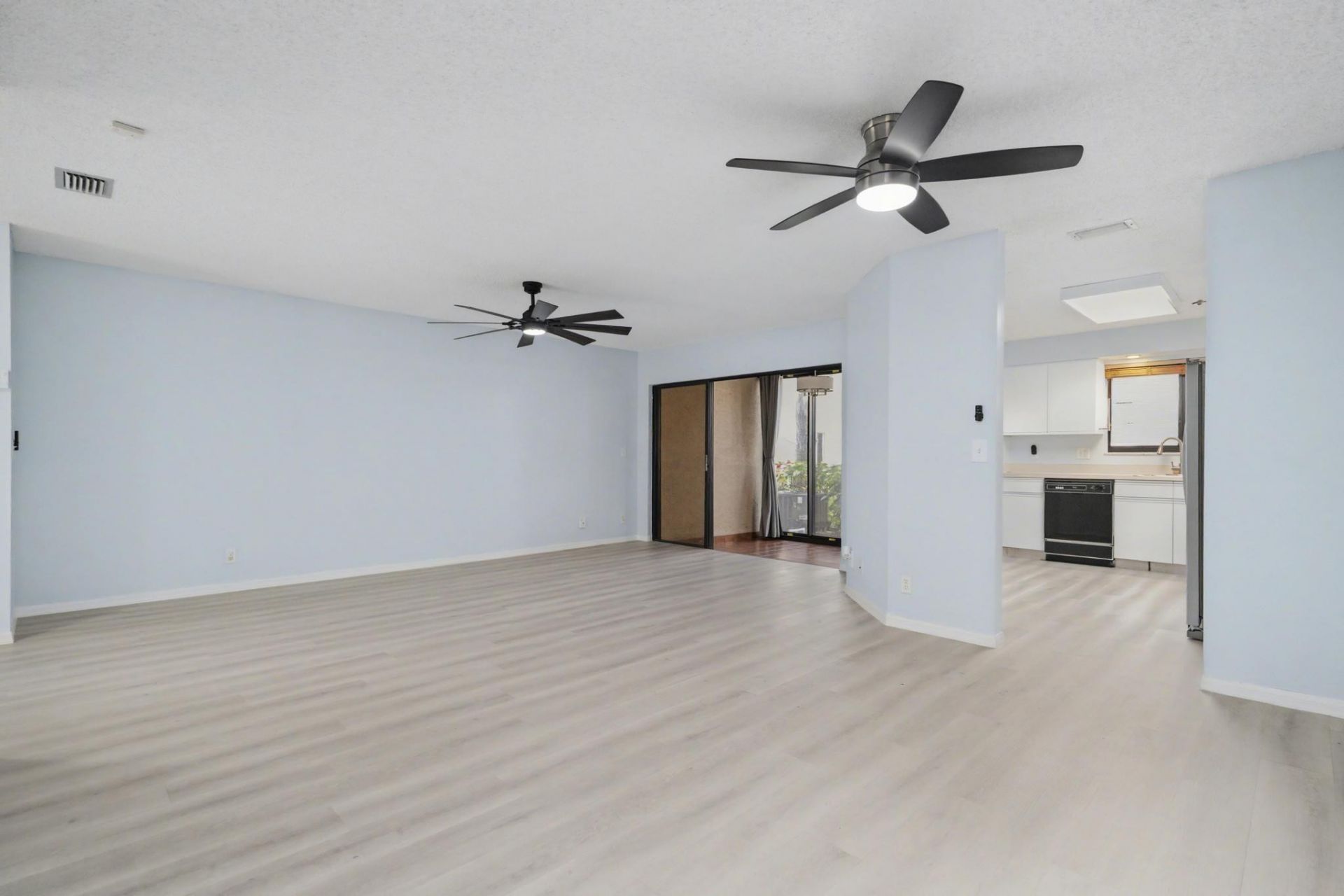 3351 Emerald Oaks Drive, Unit 103, Hollywood, FL 33021 Photo