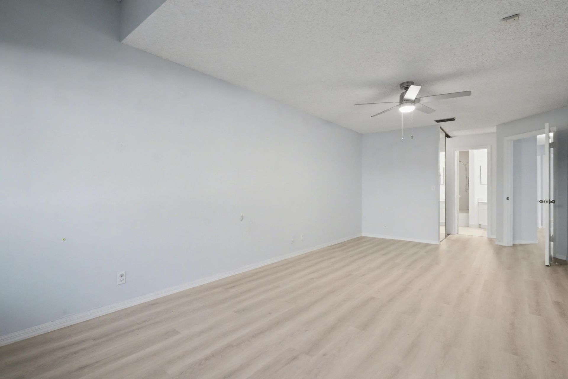 3351 Emerald Oaks Drive, Unit 103, Hollywood, FL 33021 Photo