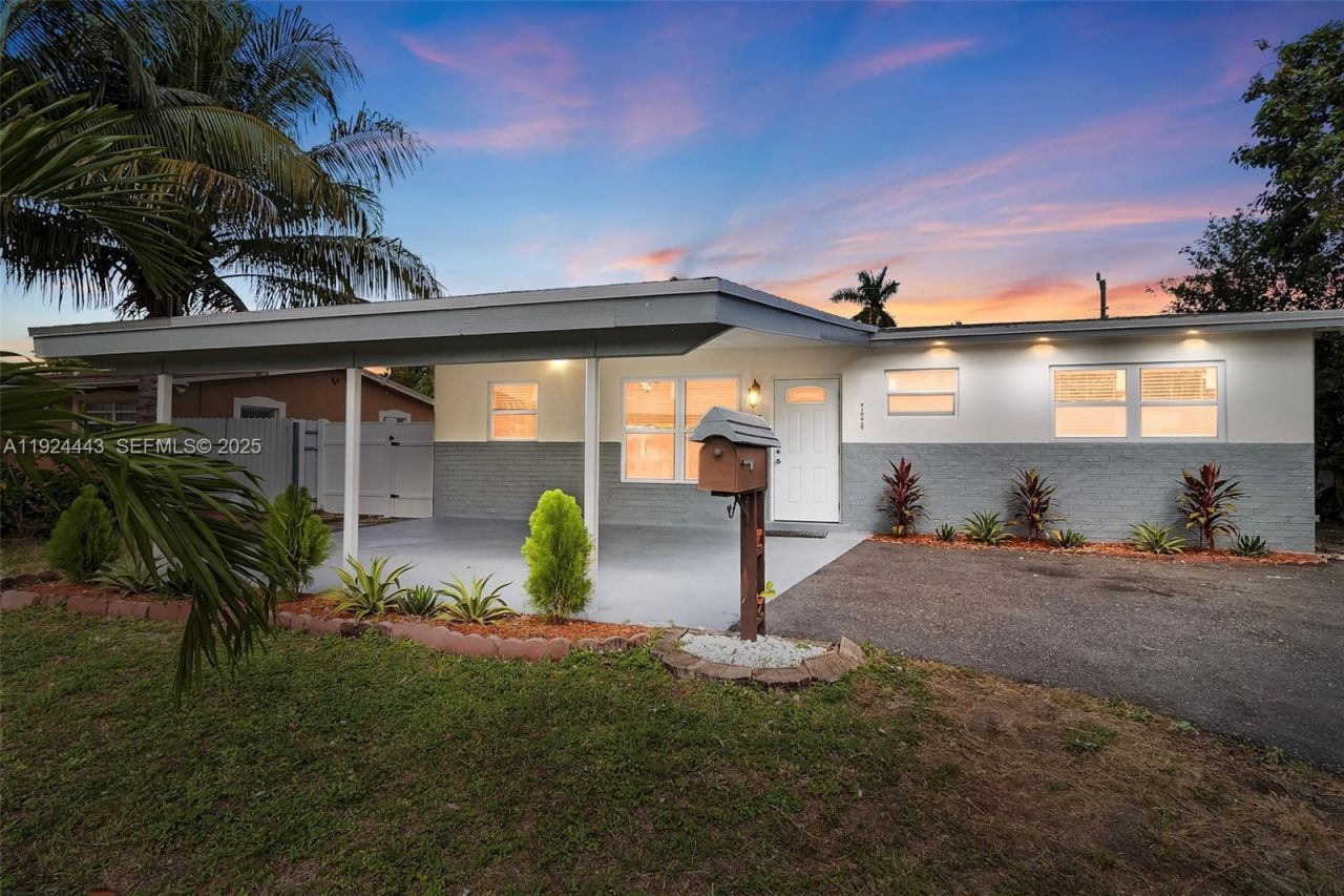 724 SW 4th Ct, Hallandale Beach, FL 33009 Photo