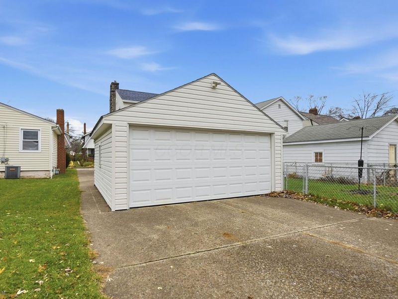 555 E Weber Road, Columbus, OH 43202 Photo 48