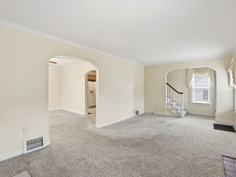 555 E Weber Road, Columbus, OH 43202 Photo 9