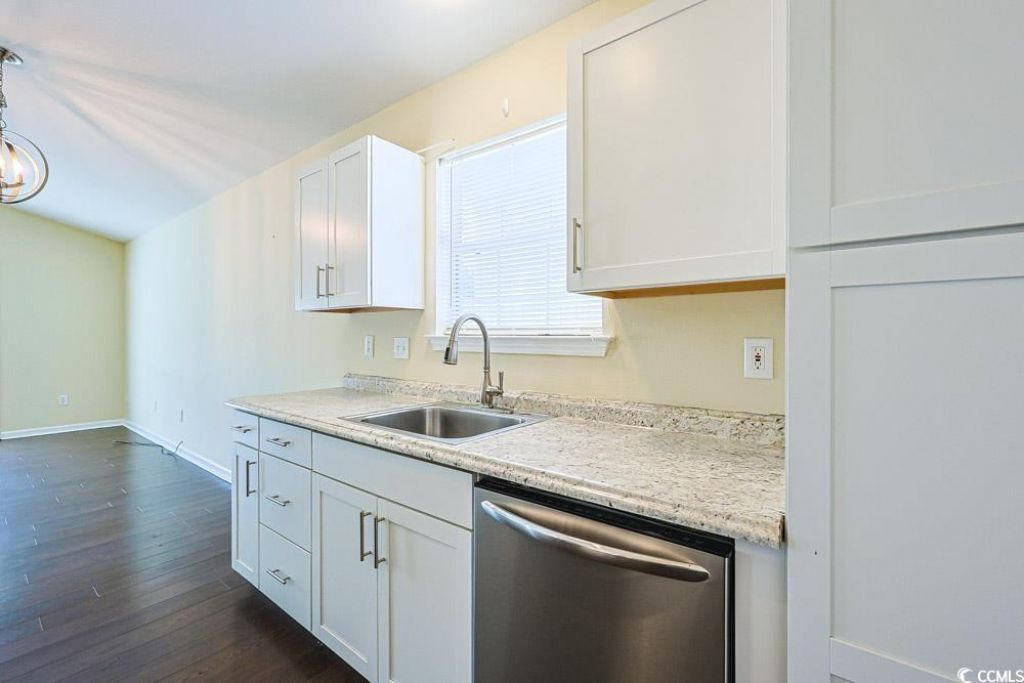 833 Silver Crest Dr. Photo 9