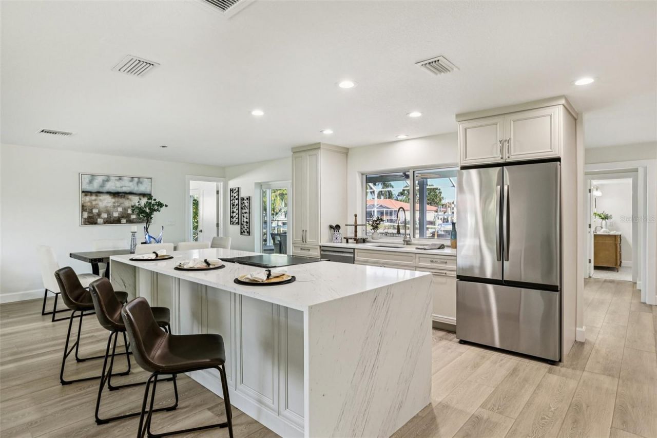 6251 18th Street Ne, Saint Petersburg, FL 33702 Photo