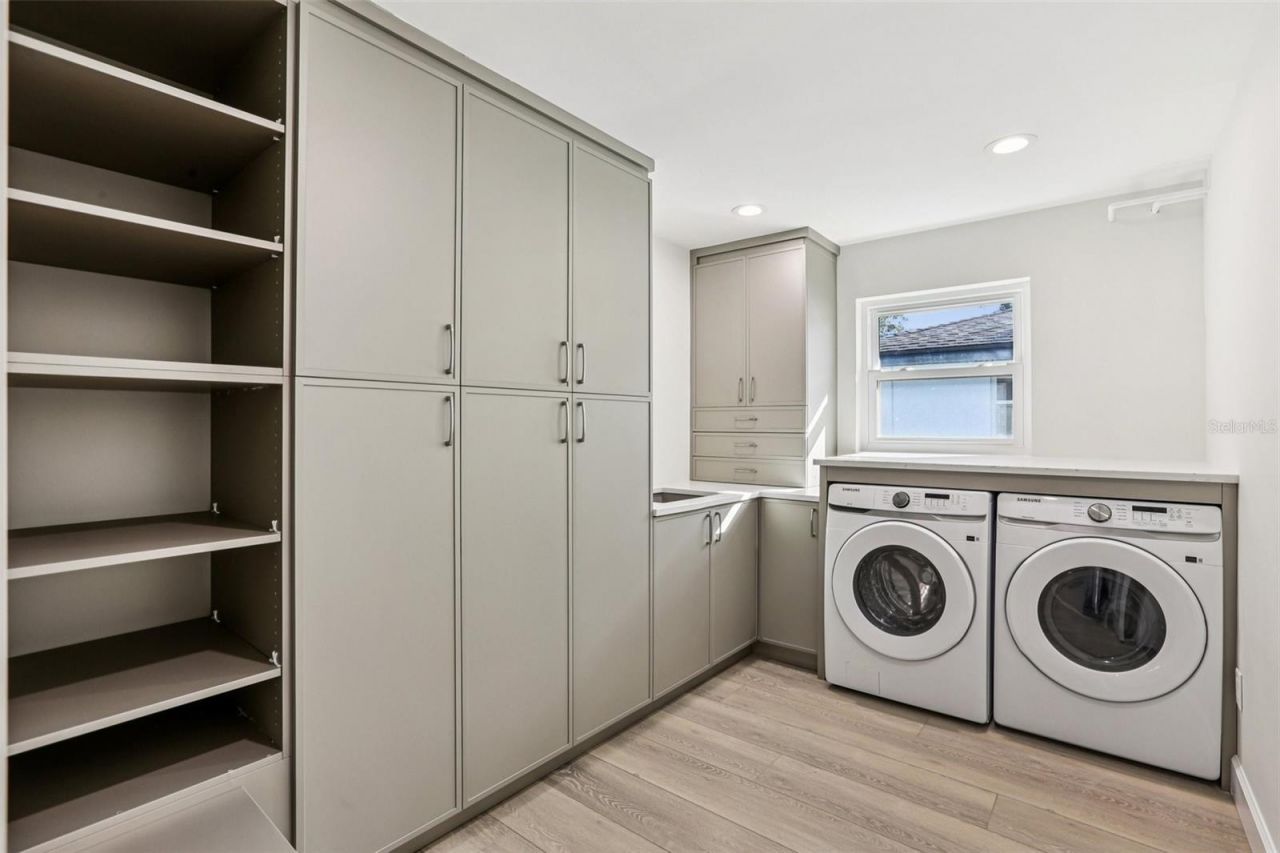 6251 18th Street Ne, Saint Petersburg, FL 33702 Photo