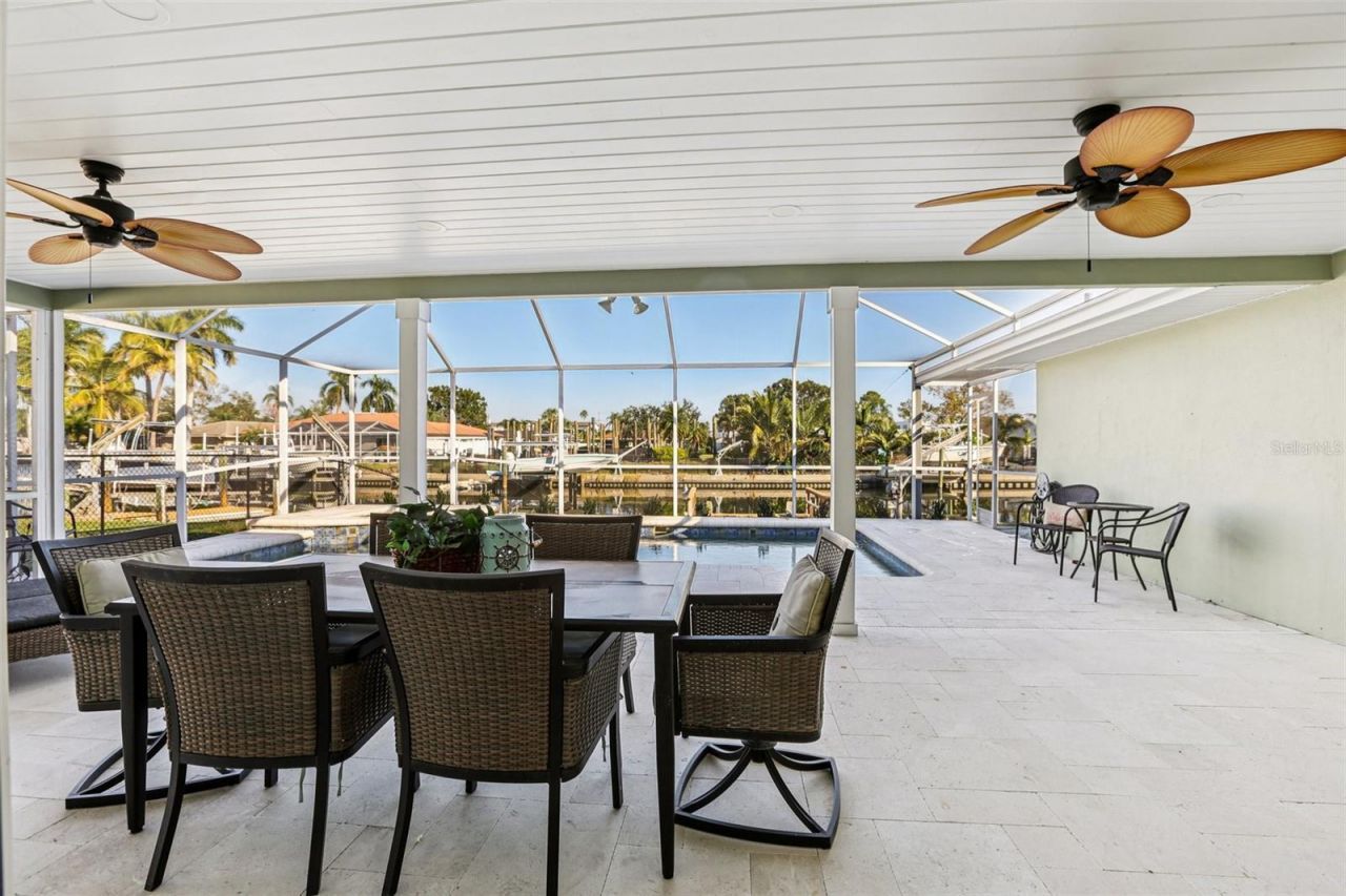 6251 18th Street Ne, Saint Petersburg, FL 33702 Photo