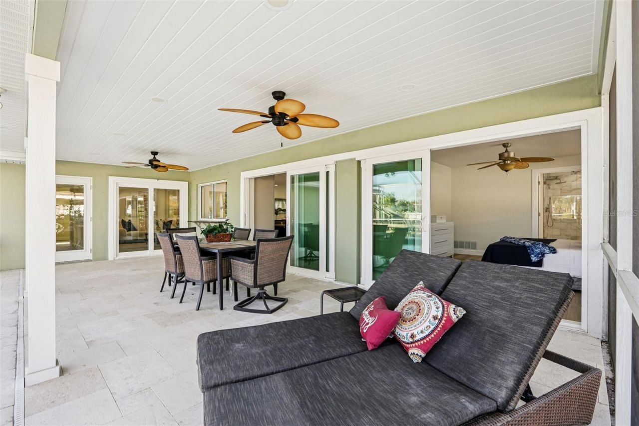 6251 18th Street Ne, Saint Petersburg, FL 33702 Photo