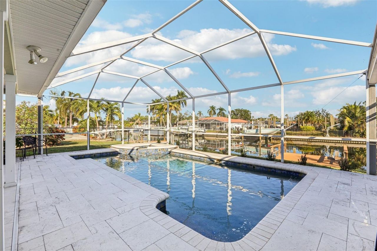 6251 18th Street Ne, Saint Petersburg, FL 33702 Photo