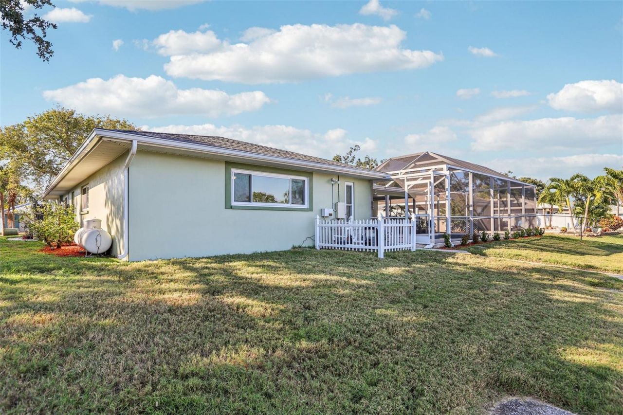 6251 18th Street Ne, Saint Petersburg, FL 33702 Photo