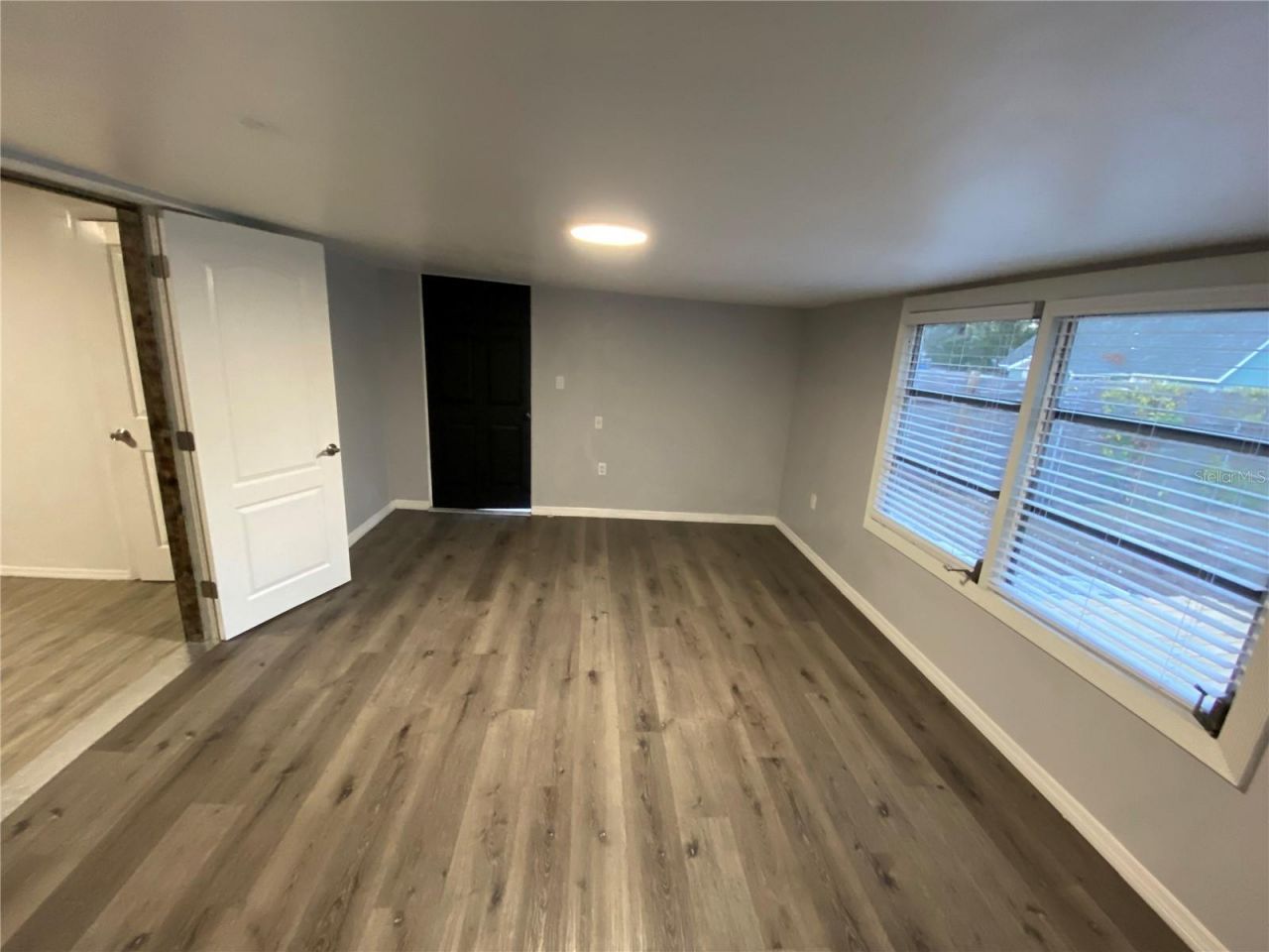 8911 N Willow Avenue, Tampa, FL 33604 Photo