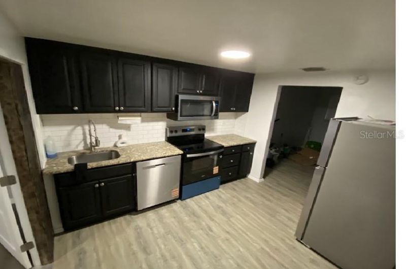 8911 N Willow Avenue, Tampa, FL 33604 Photo