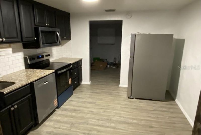 8911 N Willow Avenue, Tampa, FL 33604 Photo