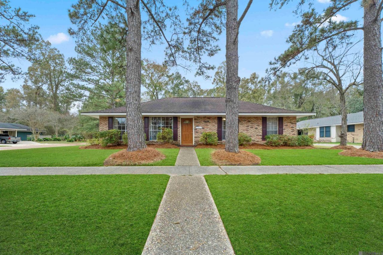 7872 Director Dr, Baton Rouge, LA 70817 Main Photo