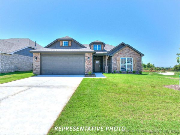 7510 E 90th Place North , Owasso, OK 74055