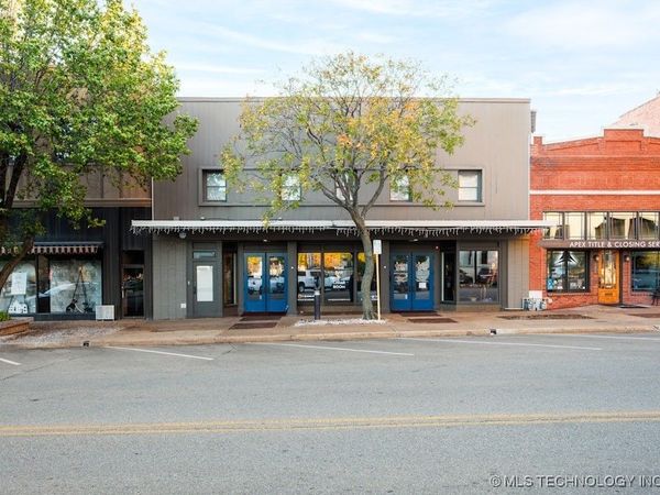 308 S Johnstone Avenue , Bartlesville, OK 74003