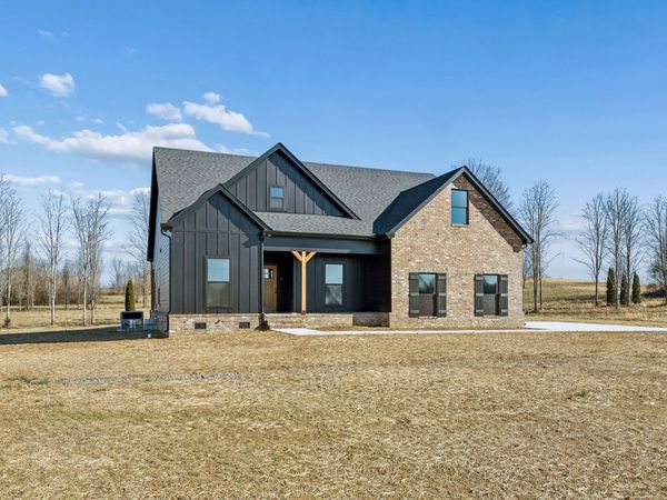 2253 County House Rd, Smithville, TN 37166