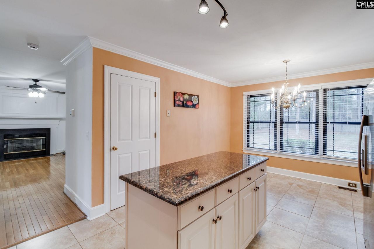 323 Hillridge Way Photo 12