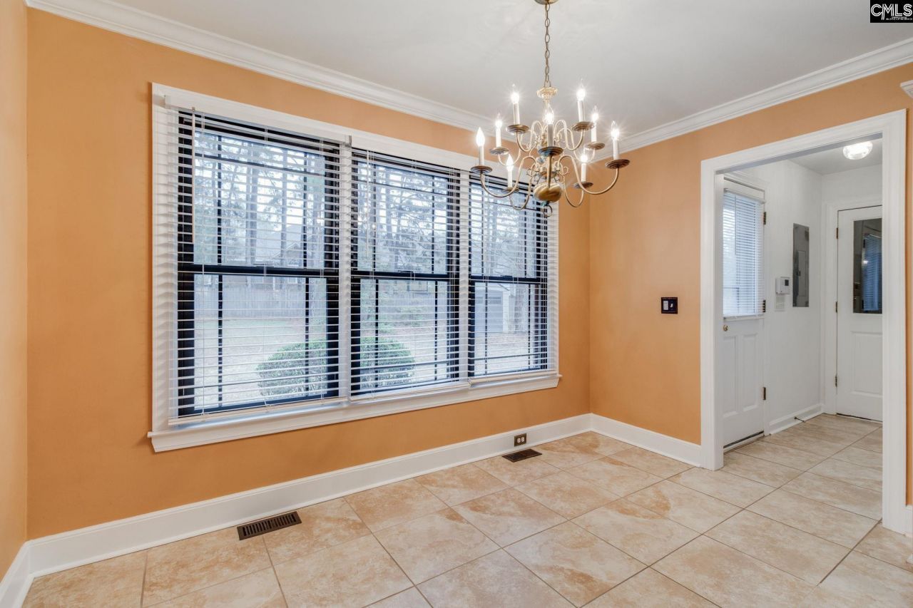 323 Hillridge Way Photo 14