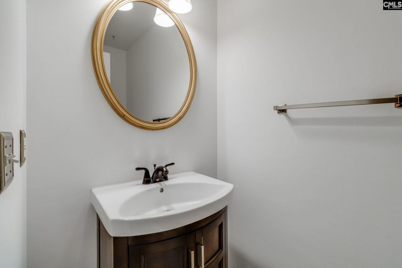 323 Hillridge Way Photo 19