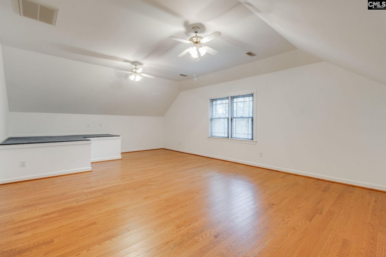 323 Hillridge Way Photo 30