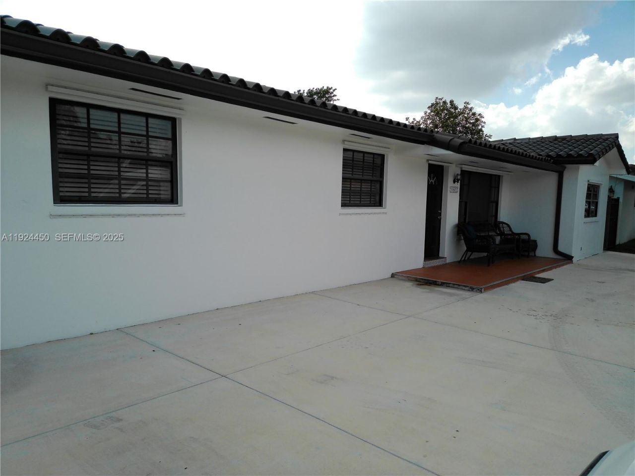 10812 SW 33rd St, Miami, FL 33165 Photo