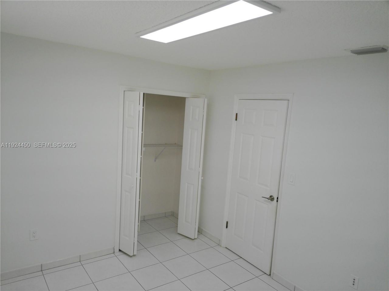 10812 SW 33rd St, Miami, FL 33165 Photo