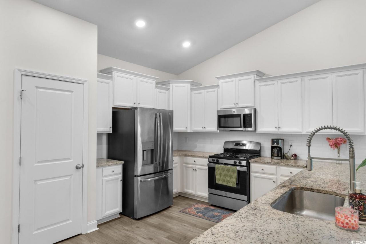 893 Summer Starling Pl. Photo 4