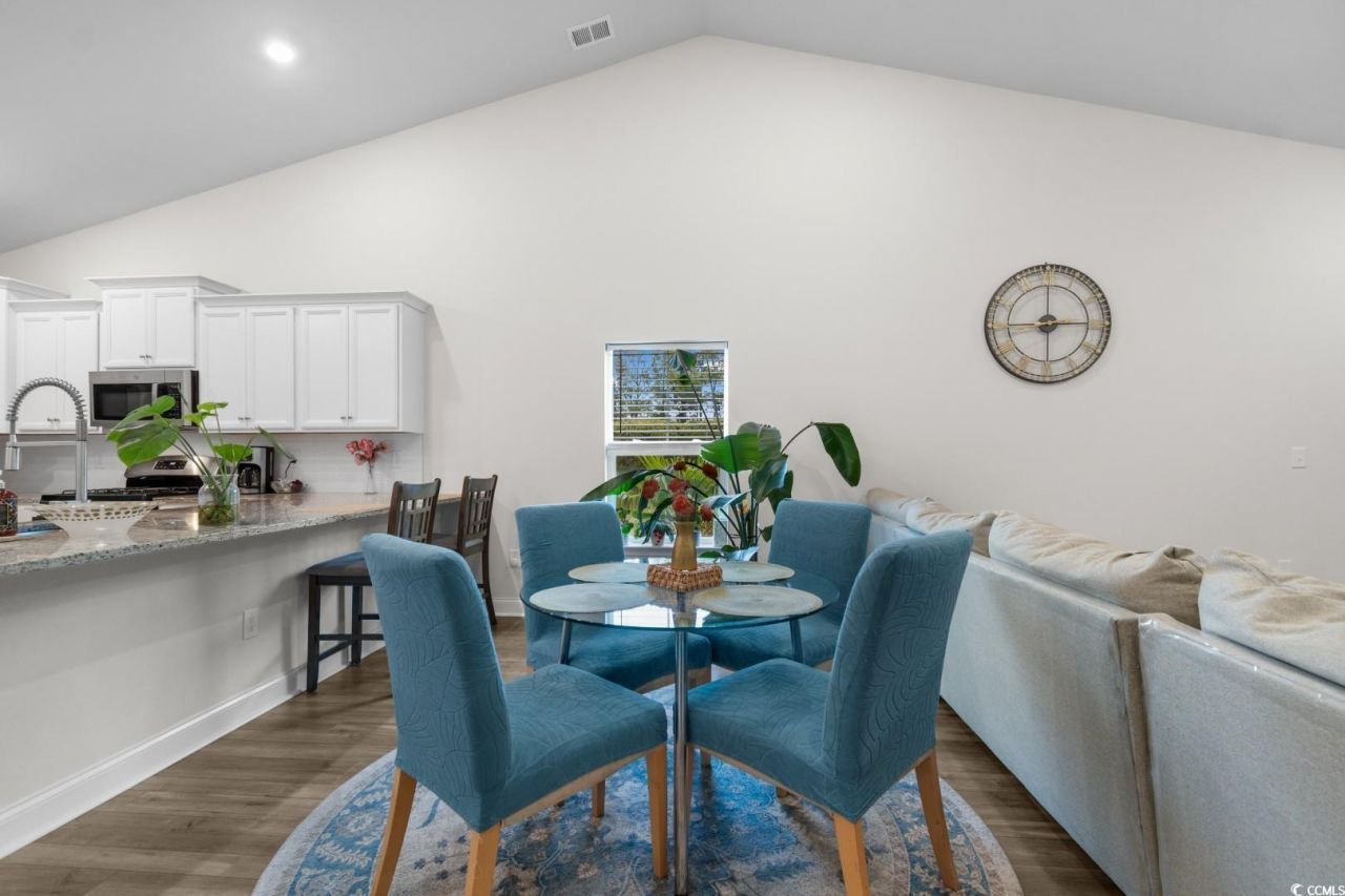 893 Summer Starling Pl. Photo 7