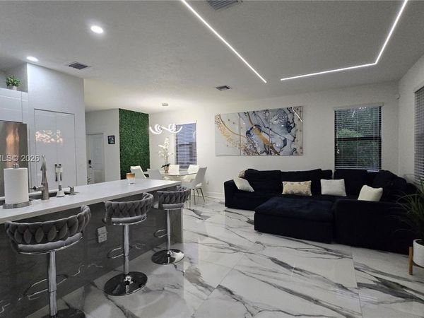 21380 NE 2nd Ct, Miami, FL 33179