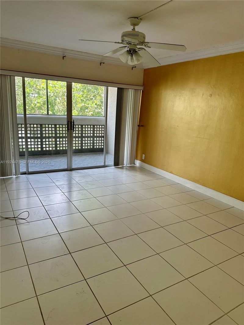 3301 Spanish Moss Ter, Unit 302, Lauderhill, FL 33319 Photo