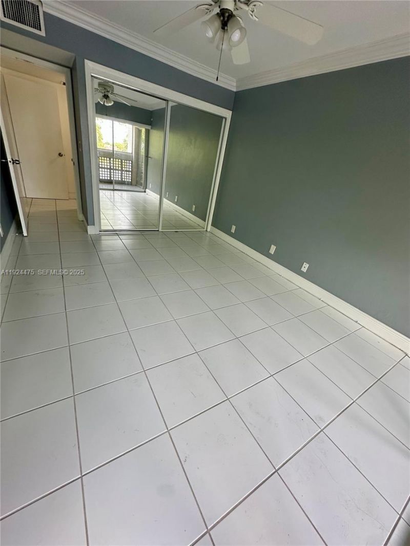 3301 Spanish Moss Ter, Unit 302, Lauderhill, FL 33319 Photo
