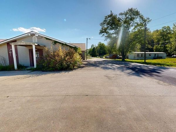 906 Midland Trail, Ashland, KY 41102