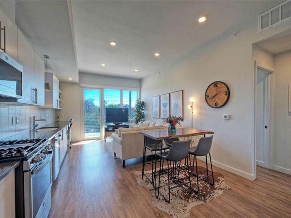 4004 Banister LN, Unit 207, Austin, TX 78704