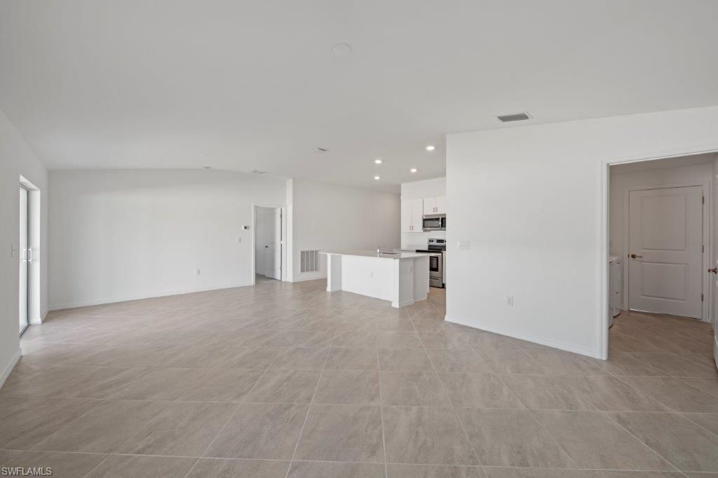 391 Martineau Cir, Lehigh Acres, FL 33936 Photo