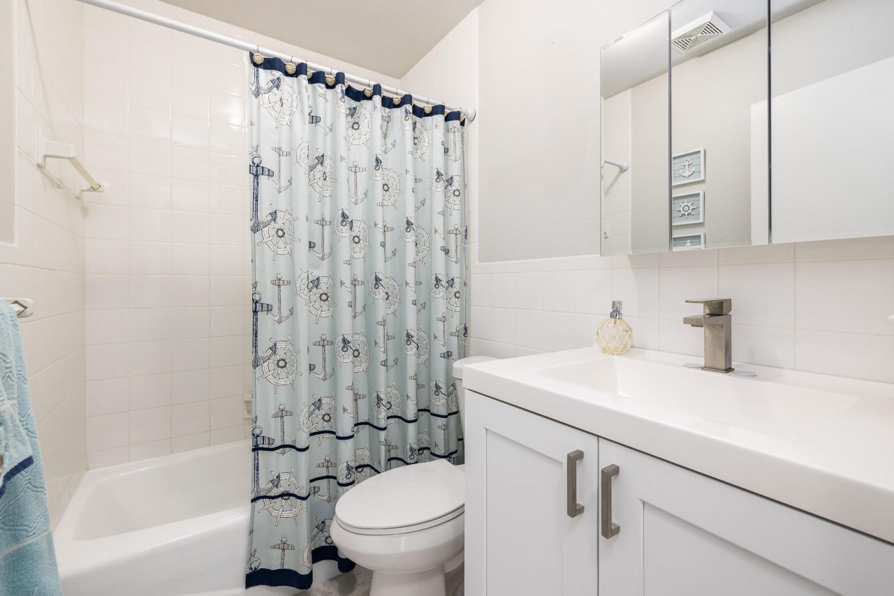 18 S Bounty Lane, Key Largo, FL 33037 Photo