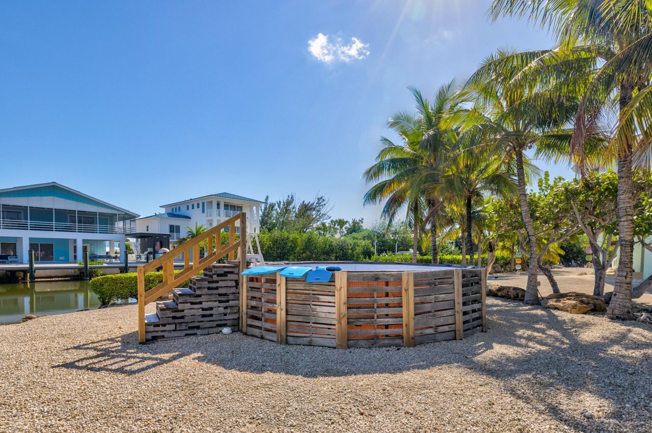 18 S Bounty Lane, Key Largo, FL 33037 Photo