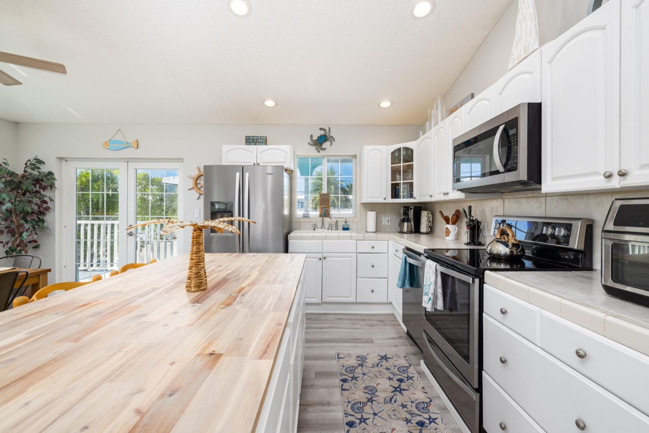 18 S Bounty Lane, Key Largo, FL 33037 Photo