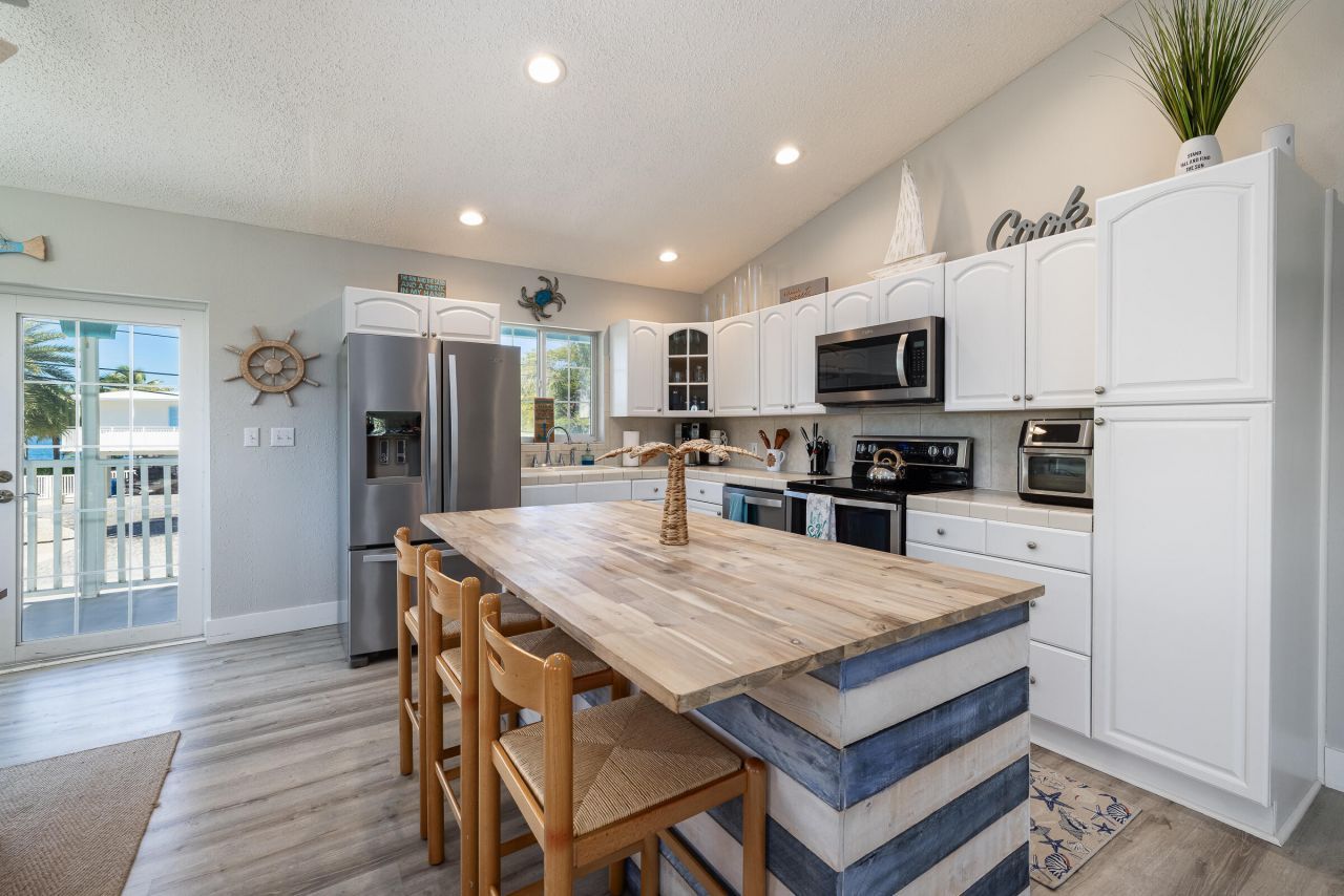 18 S Bounty Lane, Key Largo, FL 33037 Photo