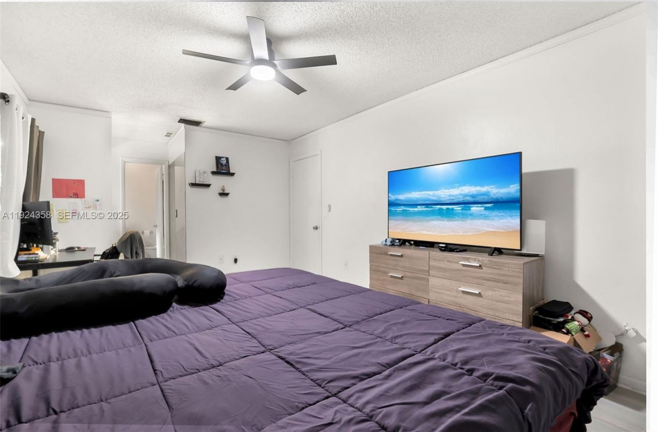 2682 N Nob Hill Rd, Sunrise, FL 33322 Photo