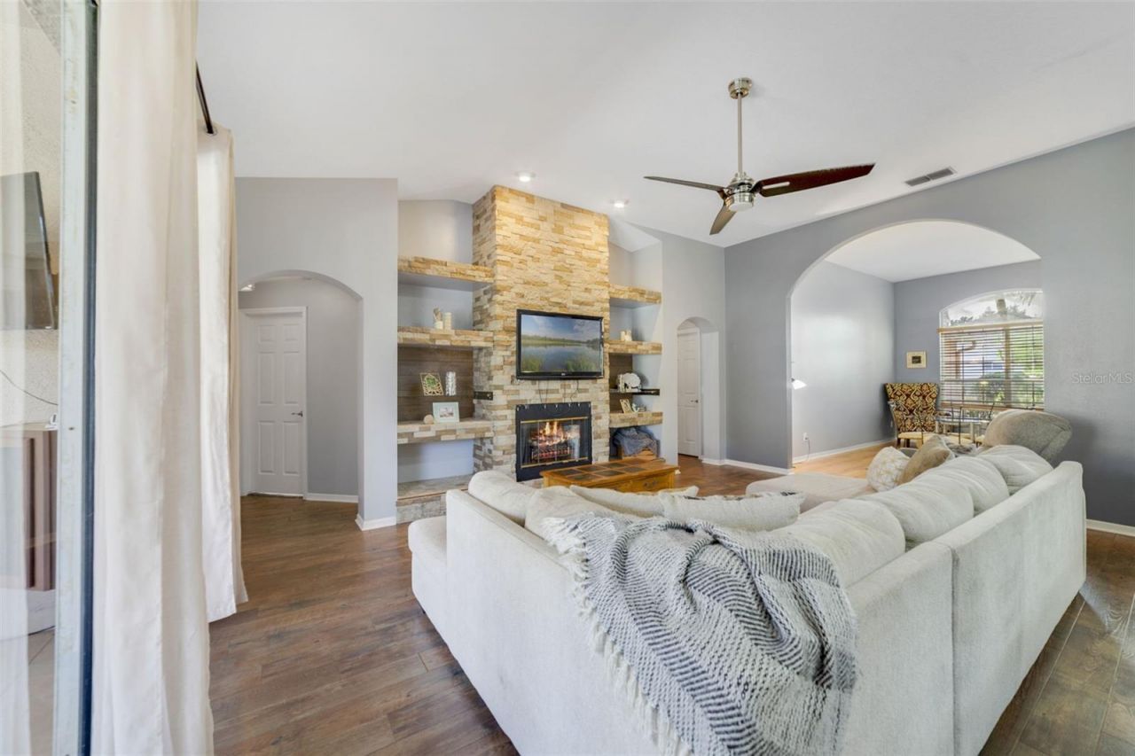 14301 Roxshire Drive, Orlando, FL 32837 Photo