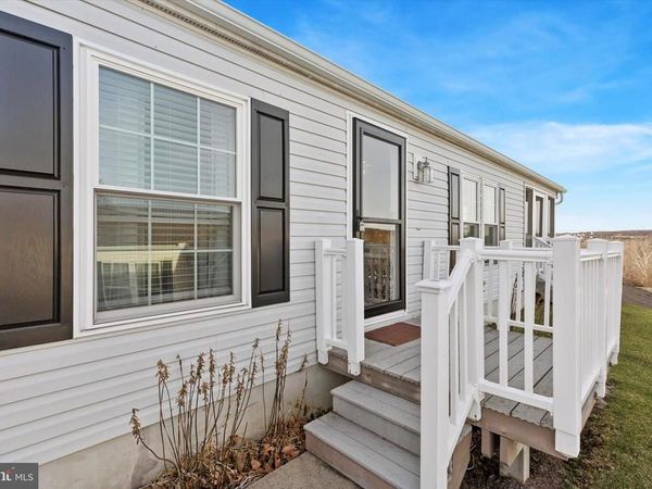 1077 SCENIC VIEW DRIVE, SCHWENKSVILLE, PA 19473