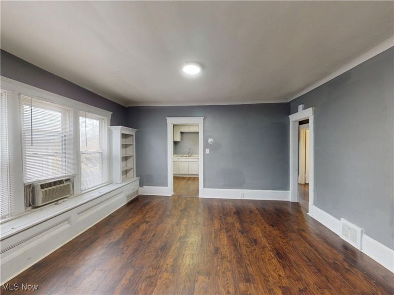 1174 E 114th Street, Cleveland, OH 44108 Photo 4