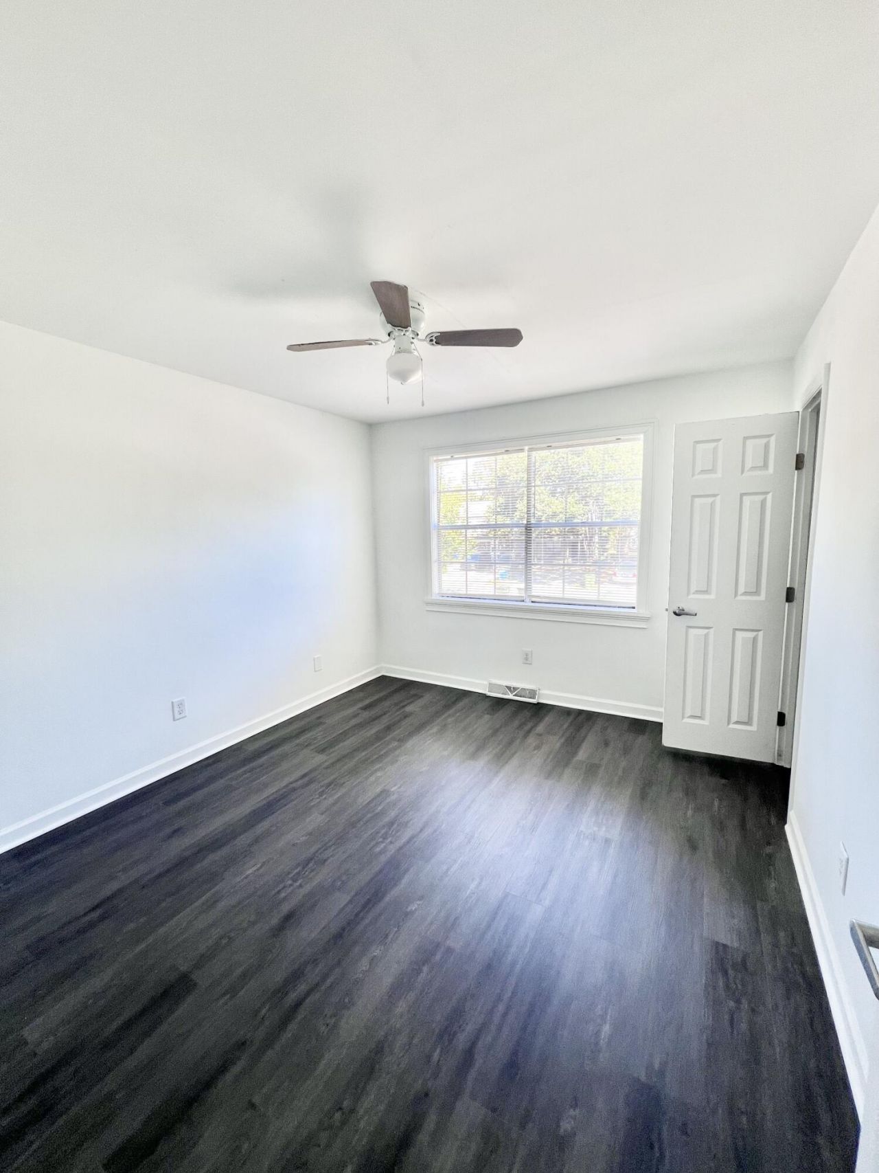 519 Parkdale Drive Photo 16