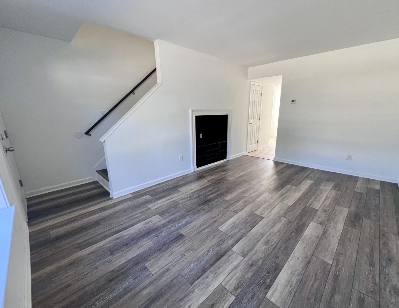 519 Parkdale Drive Photo 5