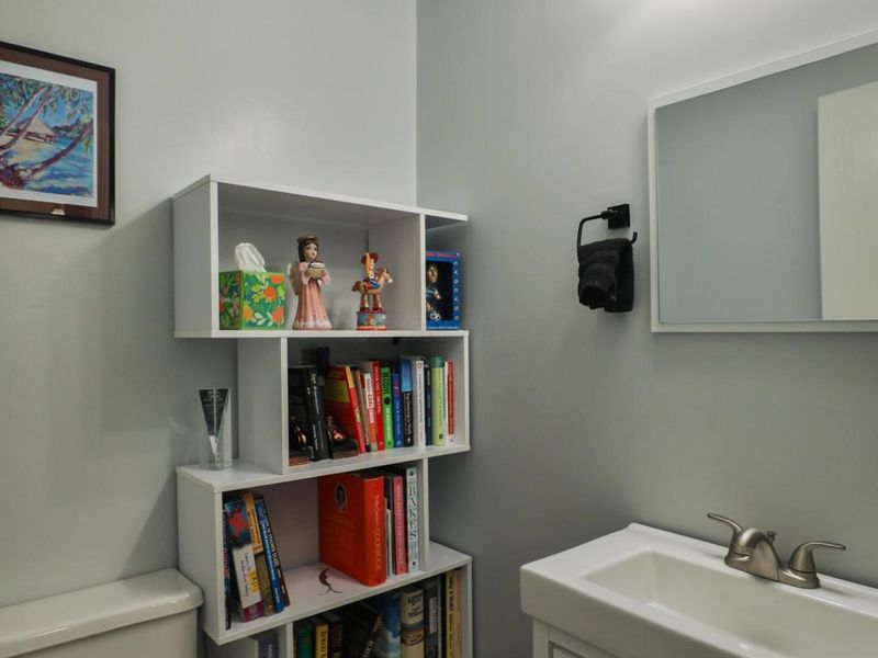 2579 Trotterslane Drive, Columbus, OH 43235 Photo 14