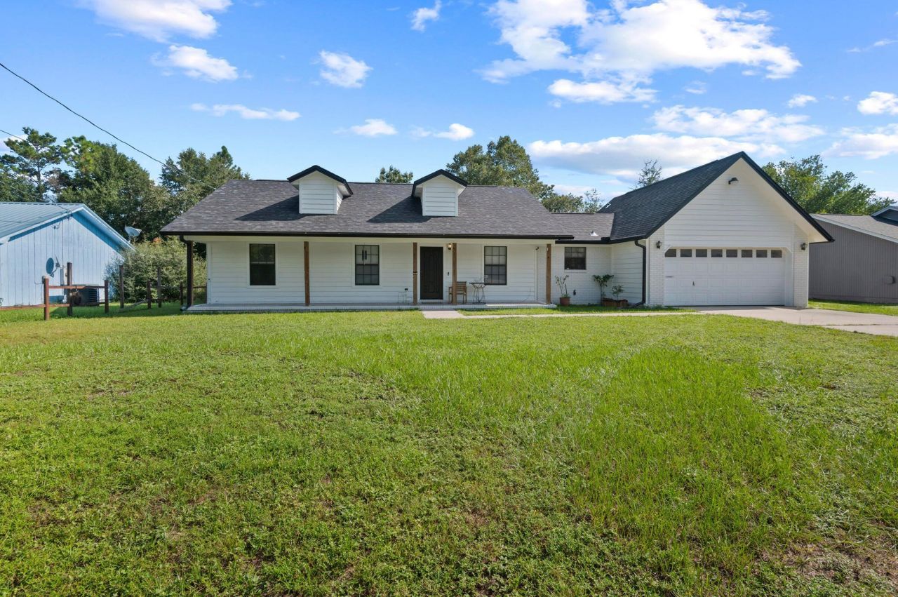 403 Juniper Drive, Crestview, FL 32536 Main Photo