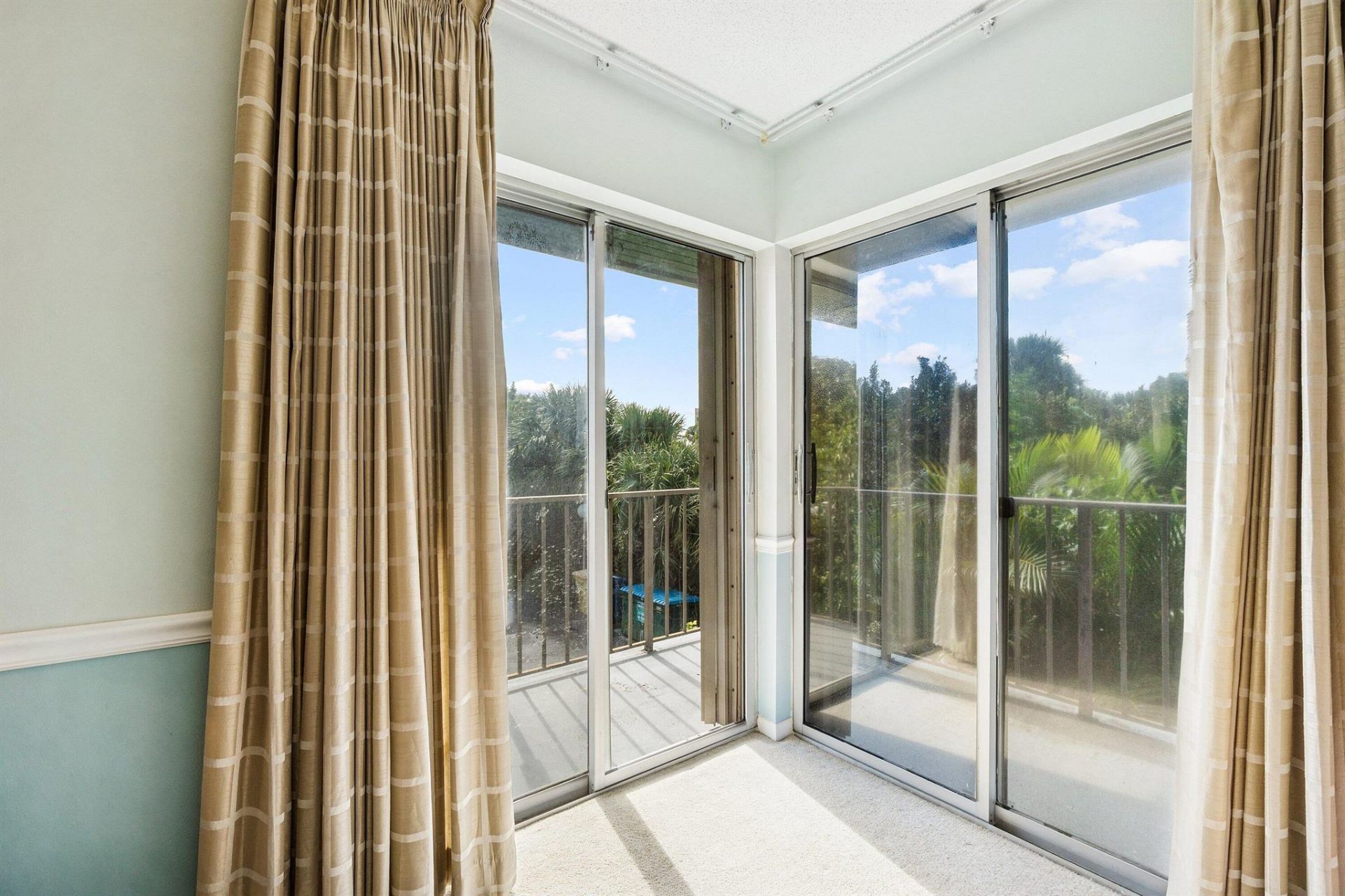 1805 Fairview Villas Drive, Unit 3, Palm Springs, FL 33406 Photo